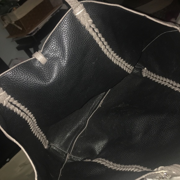 BCBG - Picture 3 of 6